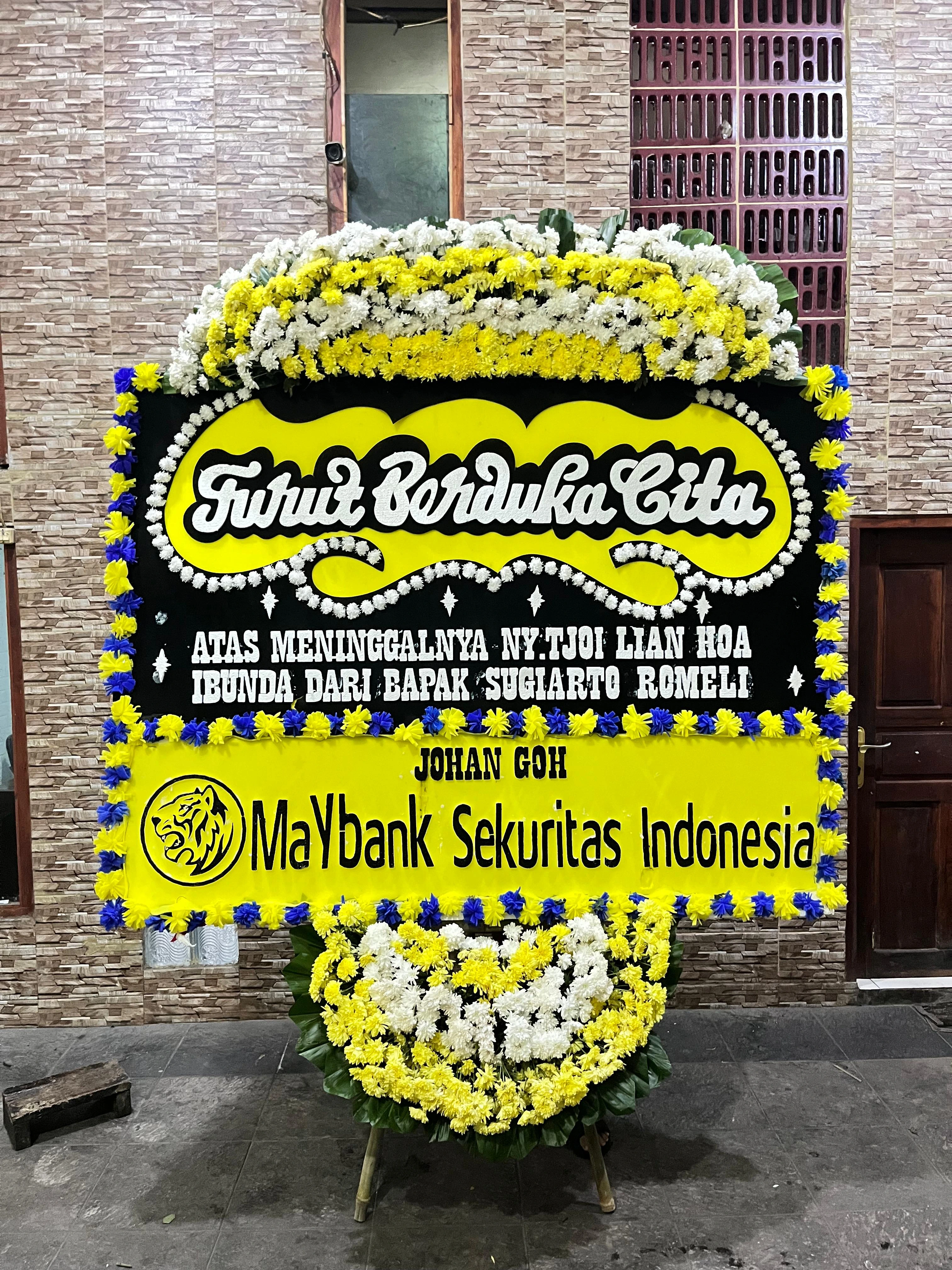 Inspirasi Bunga Papan Duka Cita Warna Putih dan Hijau