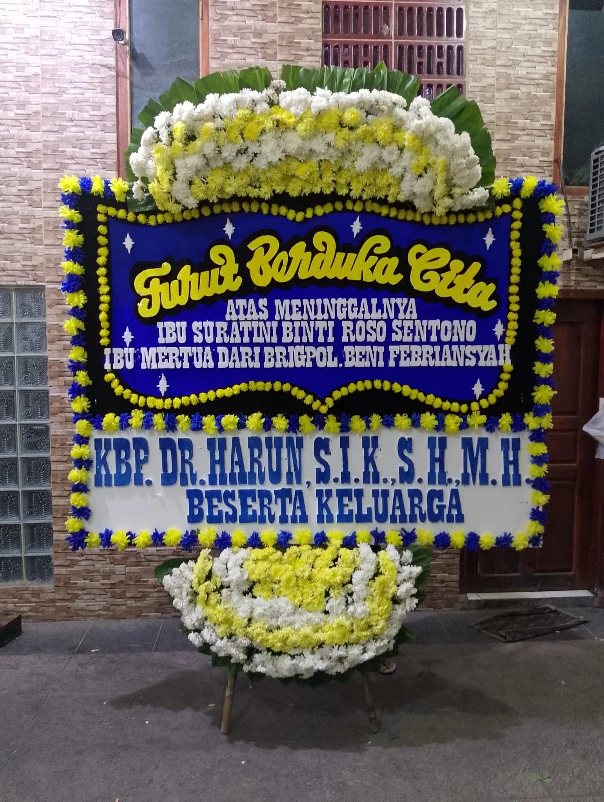 Toko Bunga Lagoa | Karangan Indah & Pengiriman Cepat