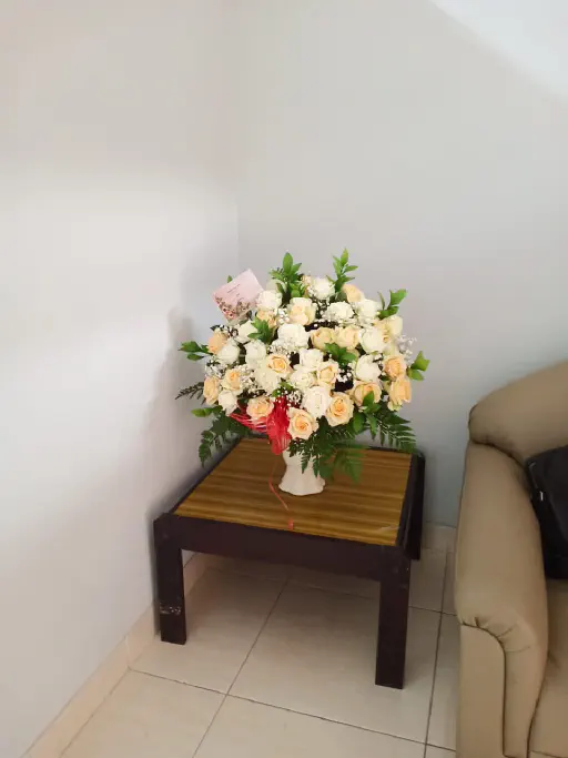 bunga meja 22