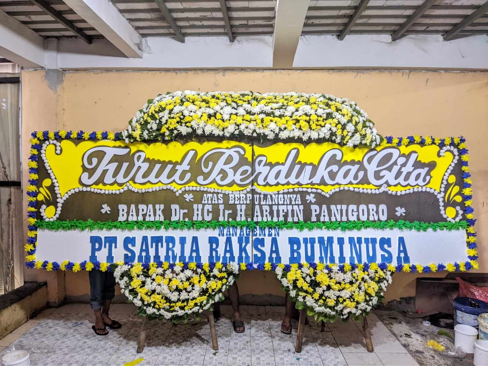 Toko Bunga Kartini Dengan Paket Komplit